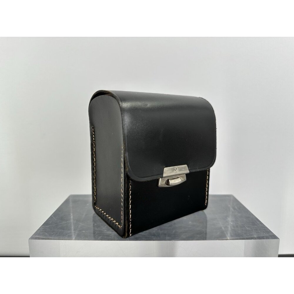 Vintage HH&W Black Leather Metal Closure Lens Or Filter Case Made In England (Z)